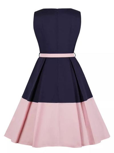 60-As Évekbeli, Rózsaszín Ruha