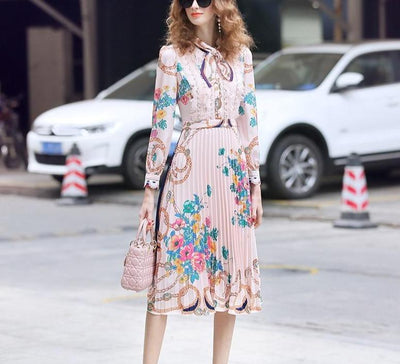 40-Es Évek Stílusú, Rózsaszín Ruha