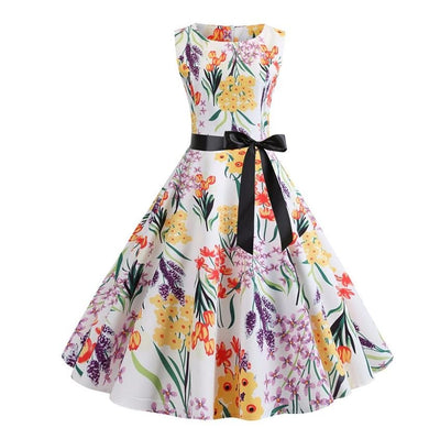 Fehér Vintage Kiszélesedő Ruha Forró Virágokkal