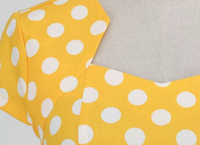 60-As Évekbeli Női Ruha, Sárga