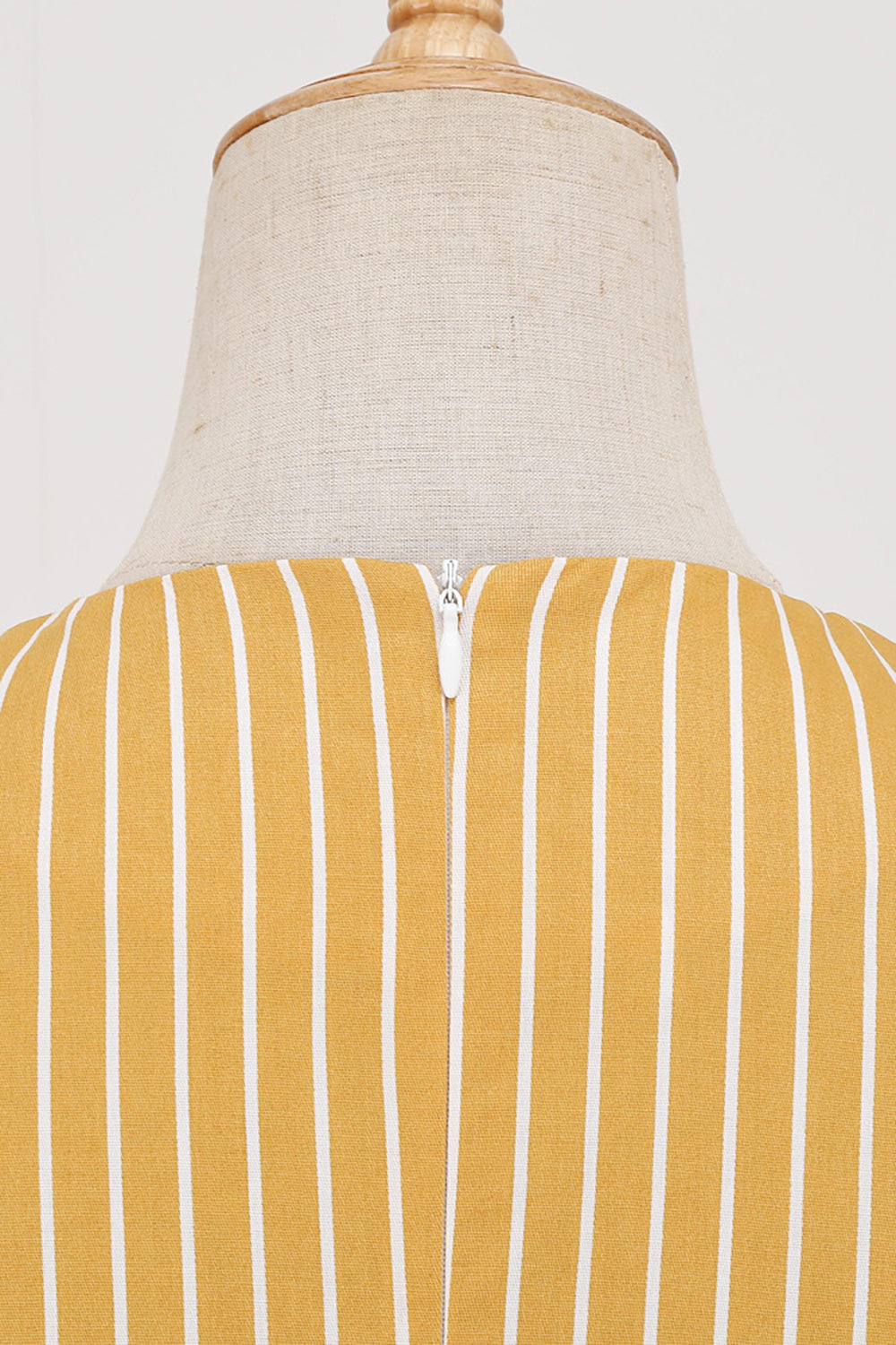 Vintage Csíkos Ruha