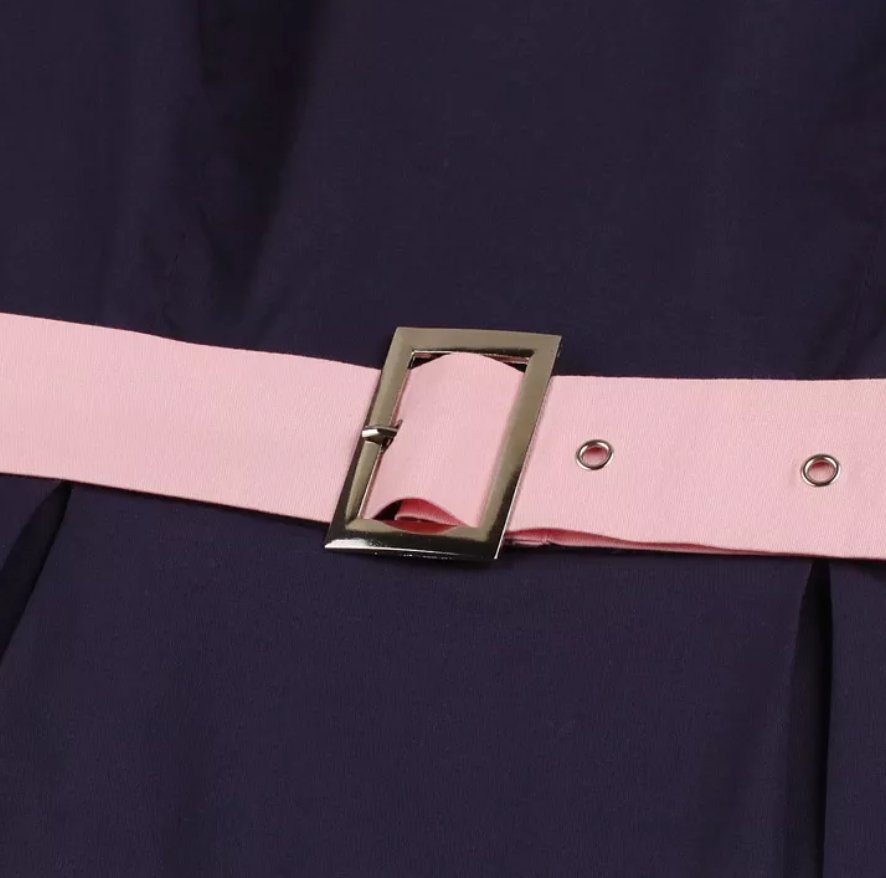 60-As Évekbeli, Rózsaszín Ruha