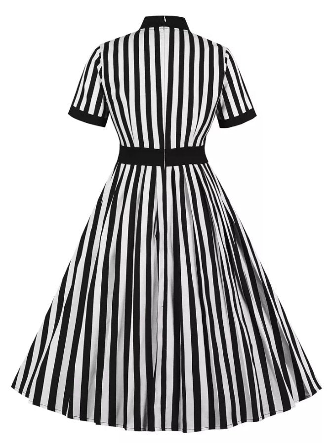 Vintage Trapéz Ruha Masnis Övvel