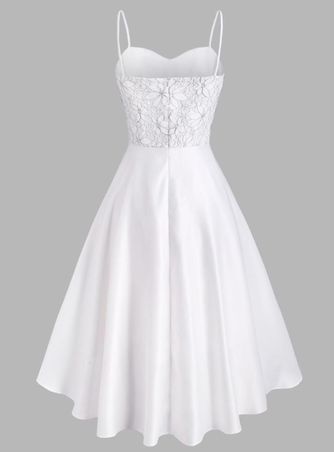 Vintage Fehér Hímzéses Ruha