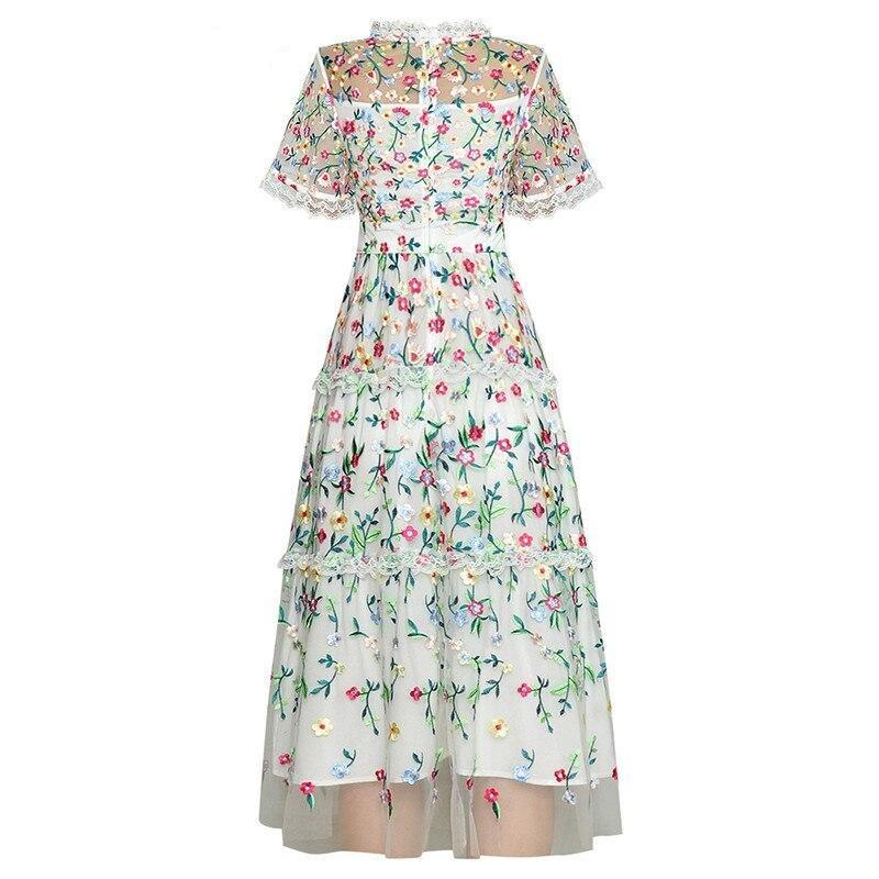 Fehér Modern Vintage Ruha